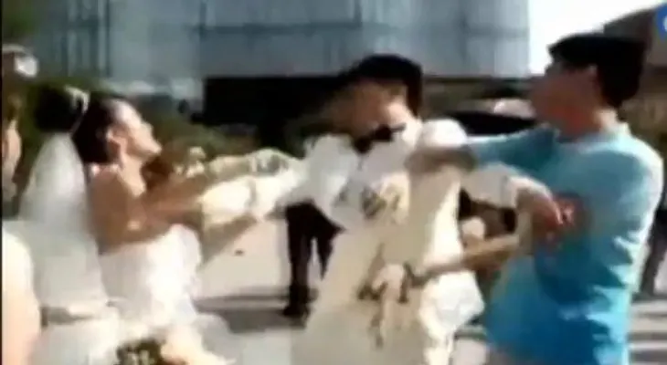 Un exnovio del novio se lo lleva en plena boda