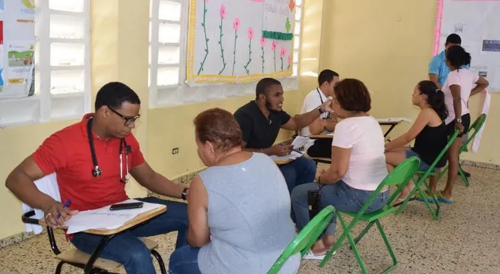 Ministerio de Juventud realiza jornada medico en el Ensanche Kennedy