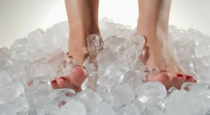 5 cosas que podrías padecer si tienes los pies fríos