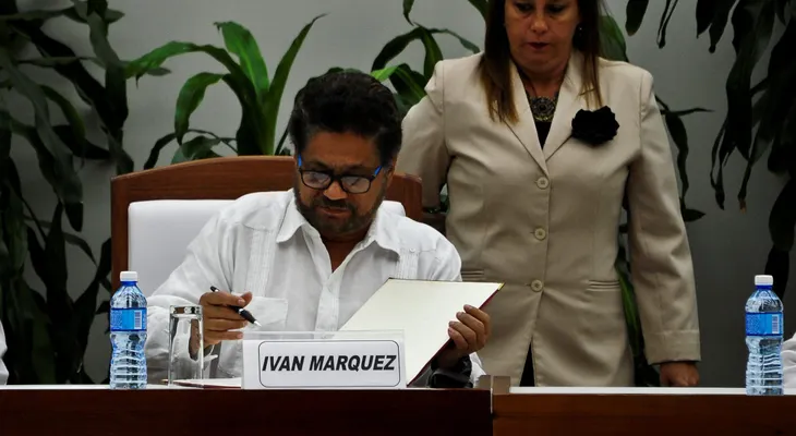 Lo que cambió y lo que no en el nuevo acuerdo de paz en Colombia