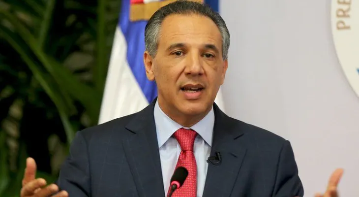 Peralta dice no habrá más impuestos hasta cobrar actuales 