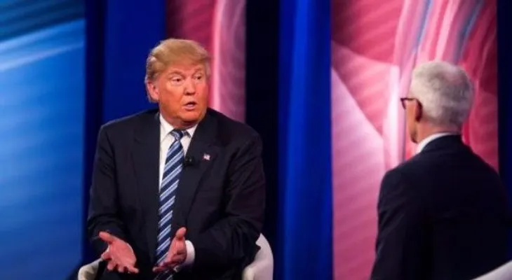 Trump dice que el papa es "maravilloso" y asegura que no está peleado con él