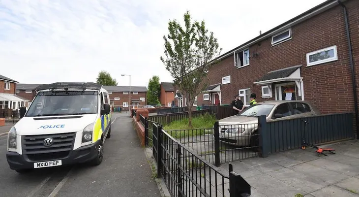 Implicados en el ataque de Manchester aún podrían estar prófugos, advierten