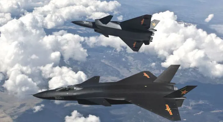 China presenta avión de combate "invisible"