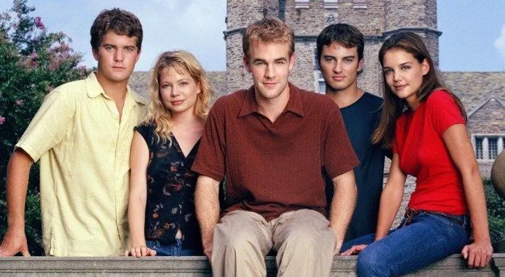 Dicen que Katie Holmes ¡tiene un romance con Pacey de Dawson s Creek! 