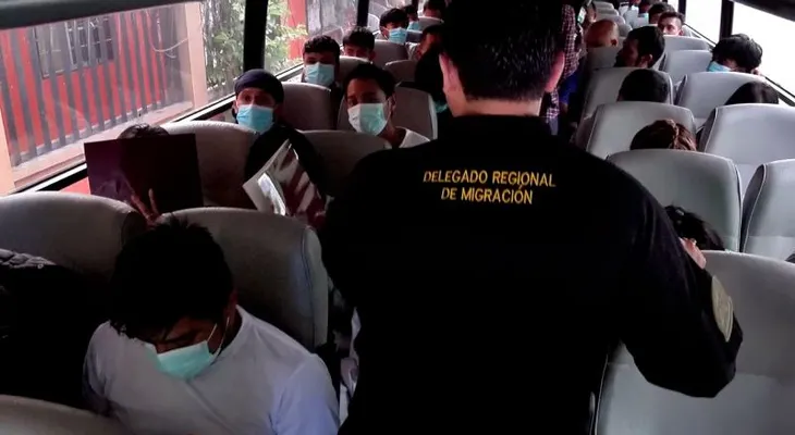 México deporta a cientos de mexicanos a Guatemala en medio de críticas por el proceso