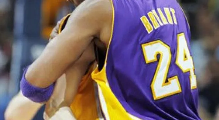 Curry y Kobe brillan para Warriors y Lakers