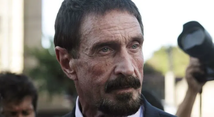 John McAfee: Las armas electromagnéticas amenazan de muerte al 90% de los estadounidenses