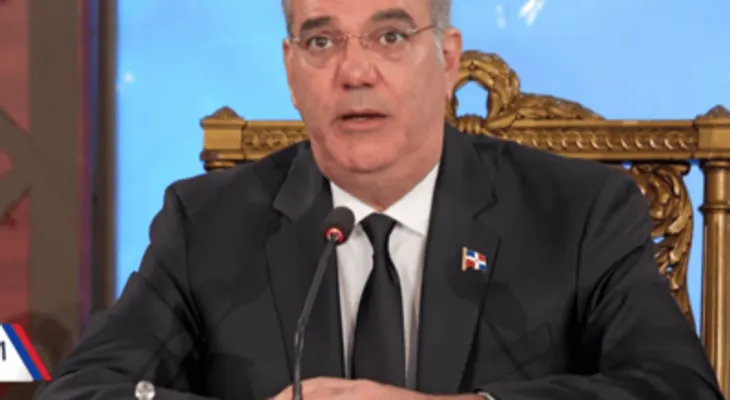 Abinader defiende el cúmulo de penas del nuevo Código Penal durante entrevistas del CNM