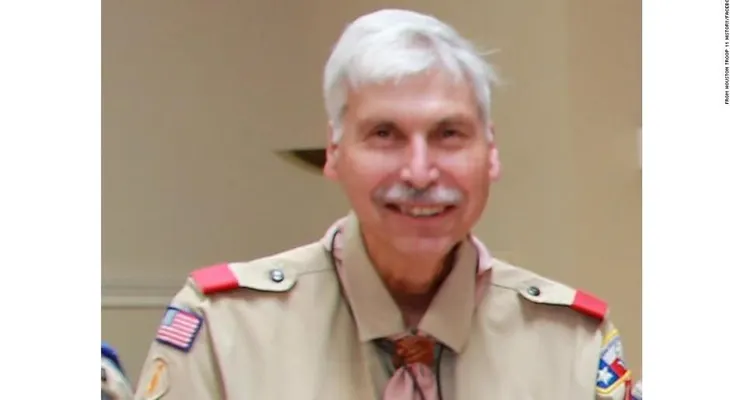 Hombre mata a un médico de Houston por un resentimiento de hace 20 años, según la Policía
