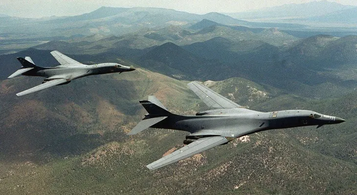 Cómo son los bombarderos nucleares de EEUU que sobrevolaron Corea y le quitan el sueño a Kim Jong-un