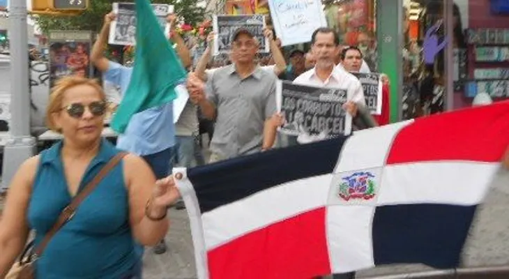 Alianza País invita a participar parada dominicana de El Bronx