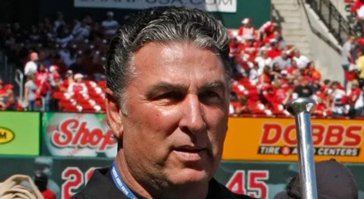 Clark, despedido tras comentarios sobre Albert Pujols 