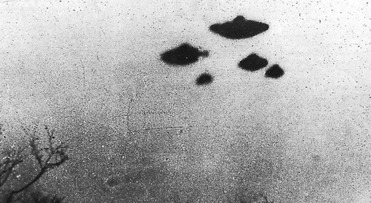 "La verdad está ahí afuera": La CIA publica cientos de documentos sobre objetos voladores
