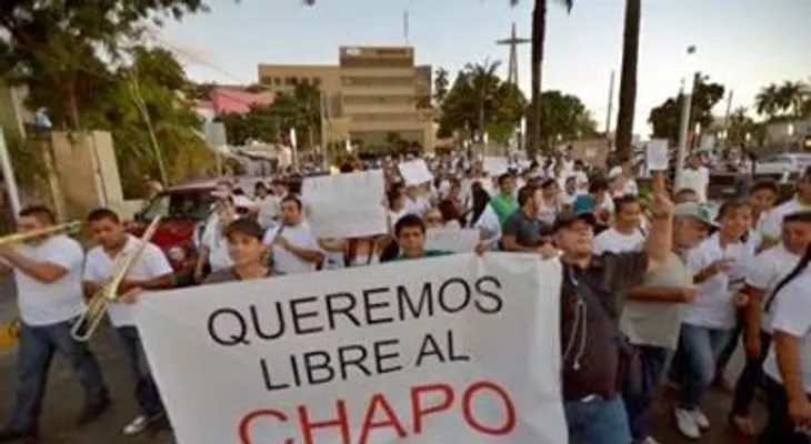 Arrestan a 211 en marcha a favor de "El Chapo"
