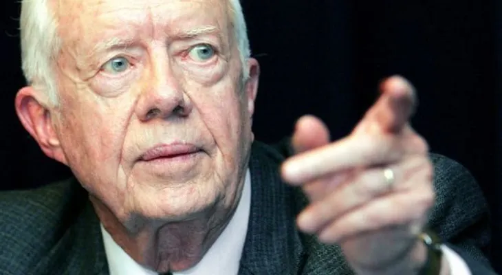 Expresidente Jimmy Carter dice que tiene cáncer