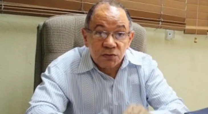 Pepe Abreu dice que para recaudar fondos Gobierno debe colocar impuestos a ganancias de empresas