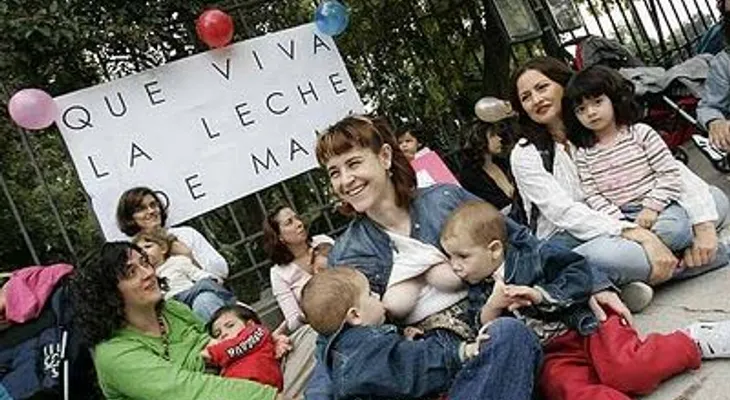 40 madres impulsan campaña pro lactancia materna