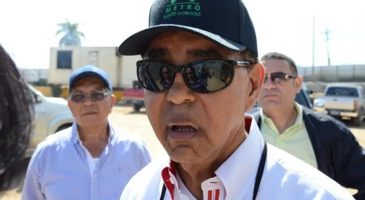 Danilo Medina se lleva a Diandino de la Opret, "tras efectos" Alicia Ortega
