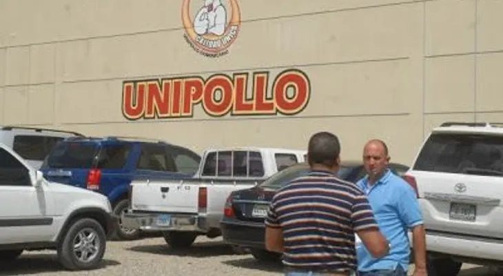 General denuncia que 5 policías robaron dinero sustraído de su negocio