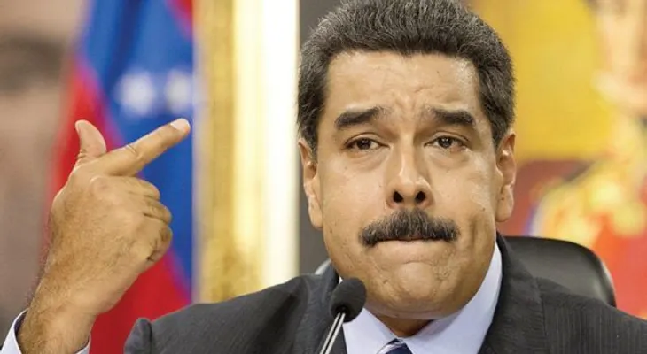 Maduro presenta amparo contra directivos del Congreso por "usurpación de funciones"