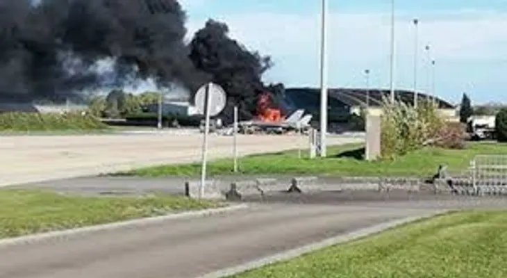 Insólito: un mecánico disparó por error el cañón de un F-16 y destruyó otro caza del mismo tipo en Bélgica