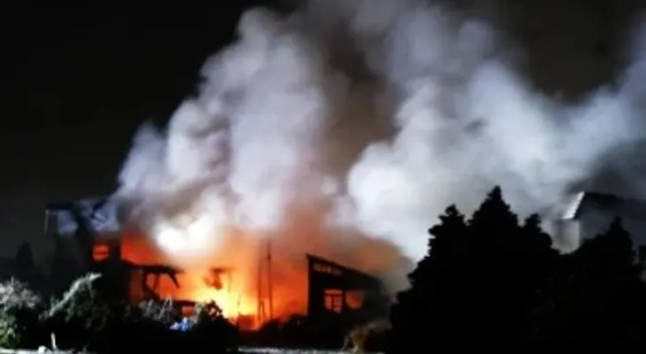 Incendio deja tres fallecidos y dos heridos en Japón
