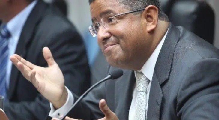 Muere expresidente salvadoreño Francisco Flores
