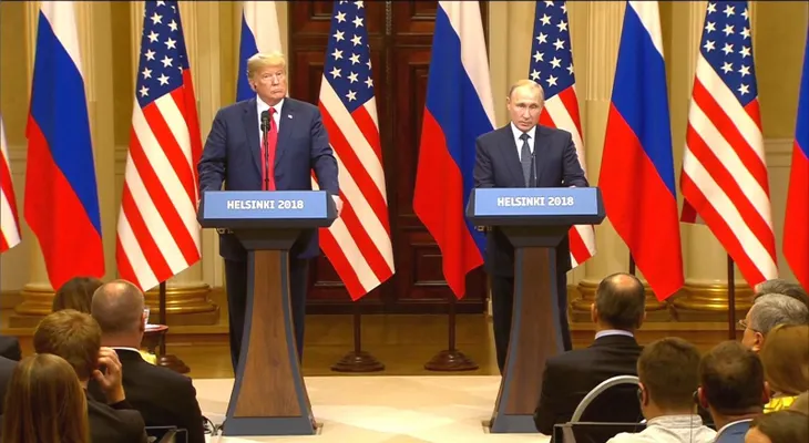 Por qué Donald Trump no puede dejar de decir cosas buenas sobre Vladimir Putin