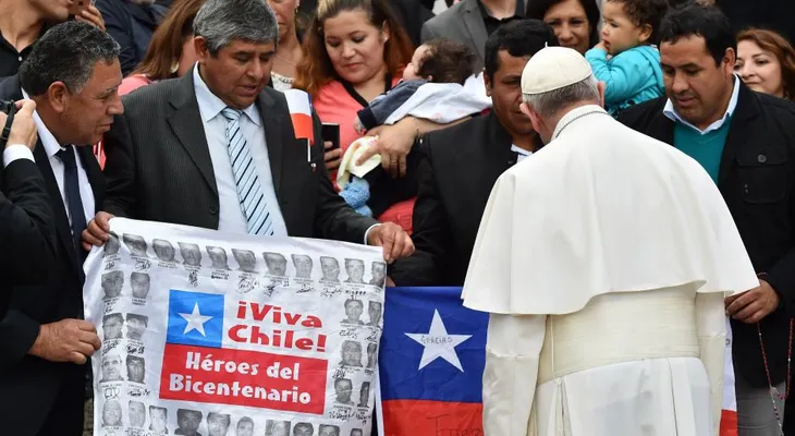 El papa Francisco se reúne con los mineros chilenos a 5 años de su rescate
