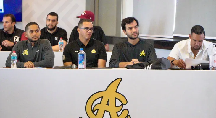 Águilas seleccionan 5 lanzadores y un jugador de posición