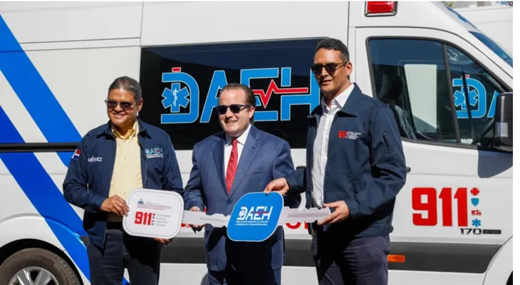 Sistema 911 suma 50 ambulancias y alcanza 376 unidades