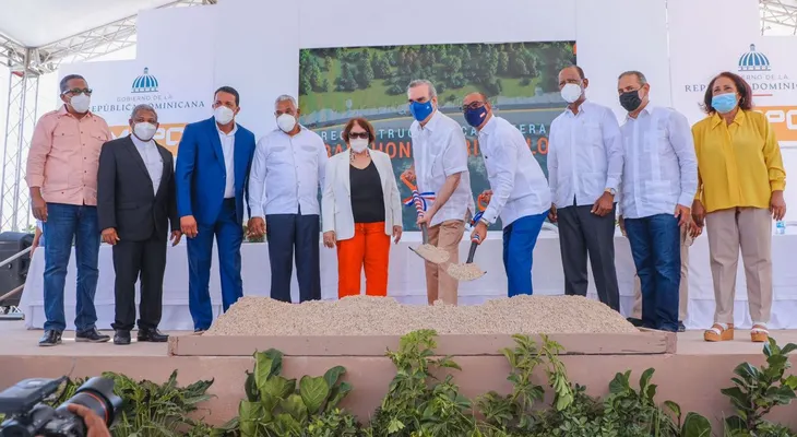 Con inversión de 1,500 millones, Gobierno inicia reconstrucción carretera Barahona-Enriquillo