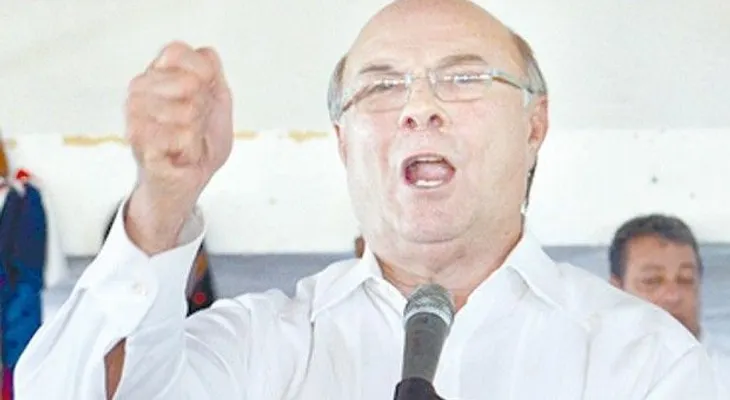 Hipólito y Miguel saludan PLD decida aprobar leyes de Partidos y Electoral 