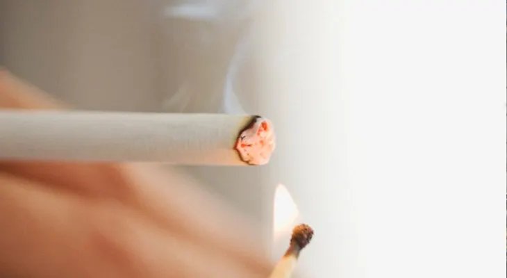A los "fumadores sociales" también les da cáncer