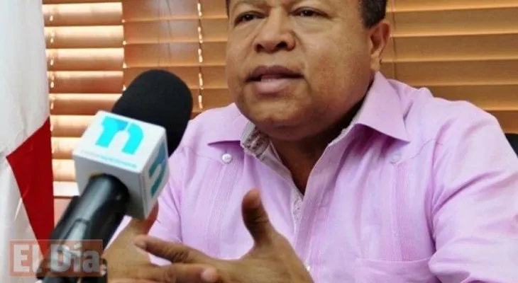 Piden a Danilo Medina optar por la reelección.