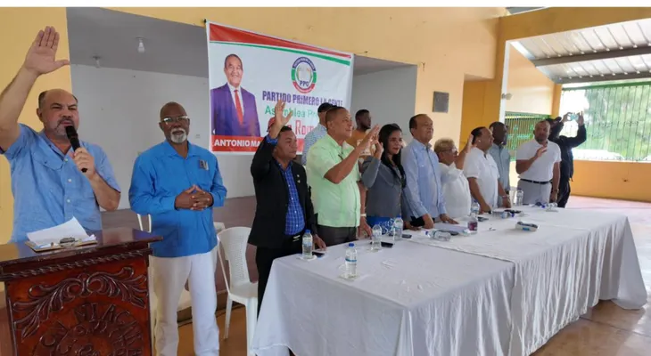 Antonio Marte encabeza asamblea de "Primero la Gente" en La Romana