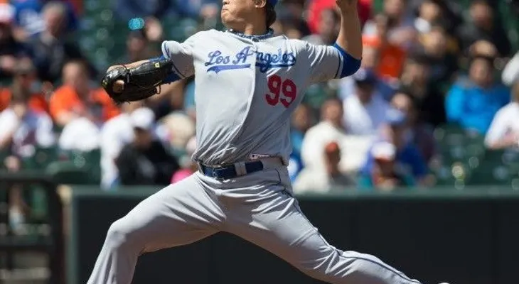 Ryu, abridor de Dodgers, a cirugía de hombro izquierdo 