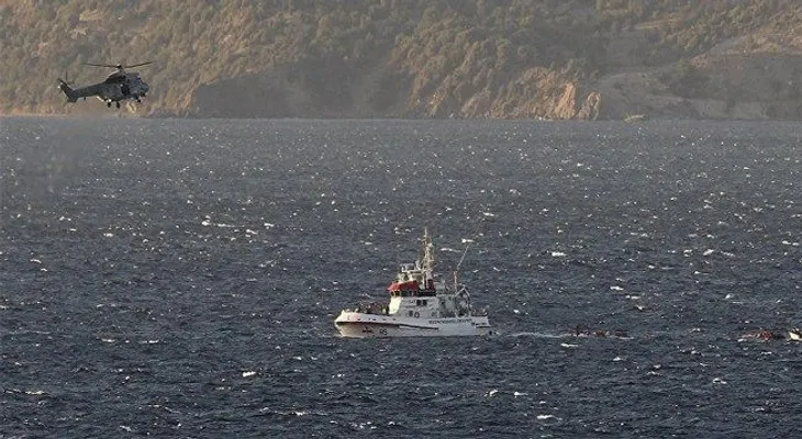 Grecia: Un helicóptero militar se estrella en el mar (VIDEO)