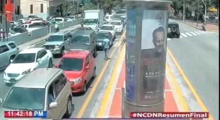 Revelan imágenes inéditas del atraco que encabezó un raso de la PN