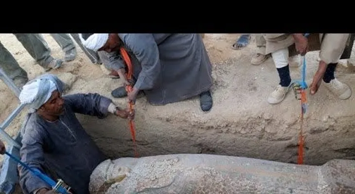Hallan en Egipto una momia de 5.600 años, anterior a la primera dinastía 