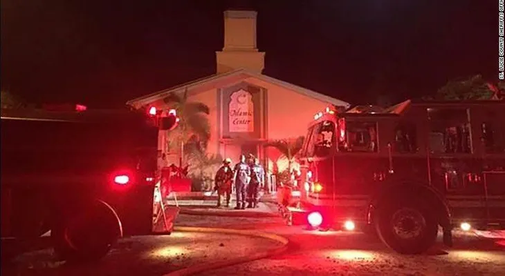 Incendian mezquita a la que asistía el atacante del club Pulse de Orlando