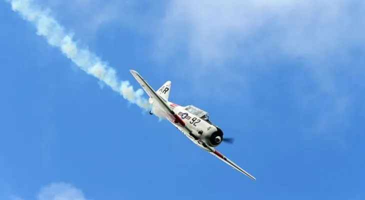Un avión pequeño cae cerca de autopista brasileña y deja cuatro muertos