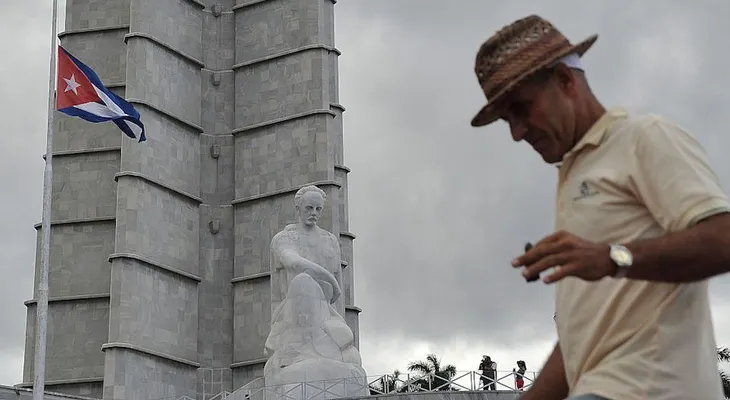 Los cubanos se preparan para despedir a Fidel Castro