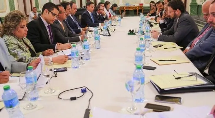 Montalvo se reúne con exportadores para coordinar estrategia