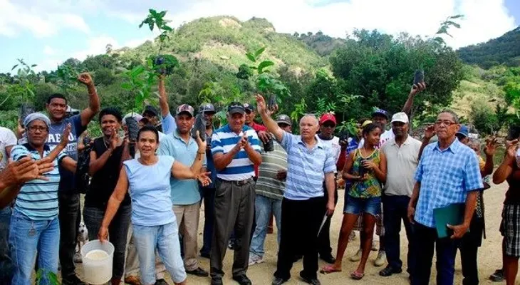 Comunidades reclaman el cierre de minas