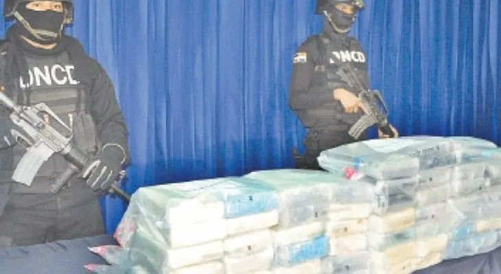 DNCD decomisa 83 paquetes de droga en puerto