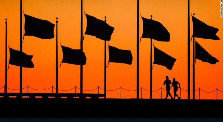 ¿Por qué un condado de Alabama se negó a ondear banderas a media asta en honor a víctimas de Orlando?