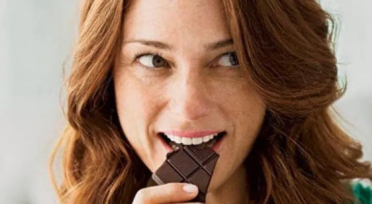 Estudio: chocolate puede prevenir la caries