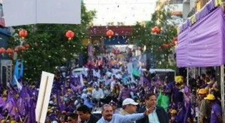 Danilo retoma proclamaciones de candidatos